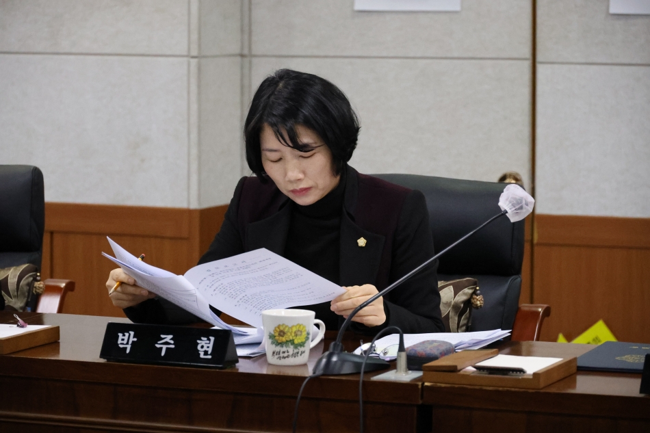 제359회 동해시의회 임시회 제2차 본회의_10