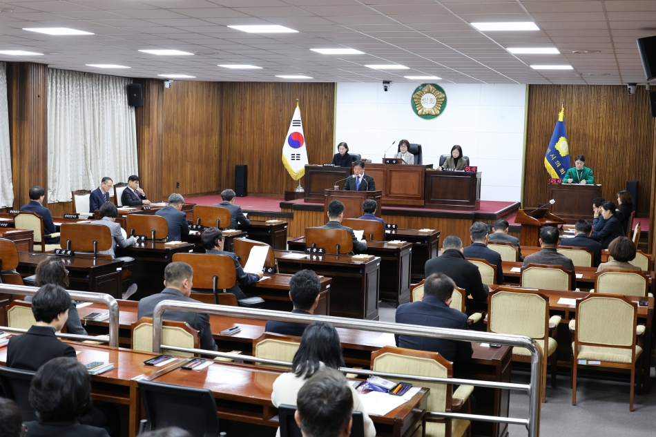 제359회 동해시의회 임시회 제3차 본회의_4