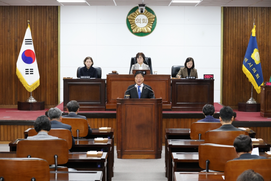 제359회 동해시의회 임시회 제3차 본회의_5