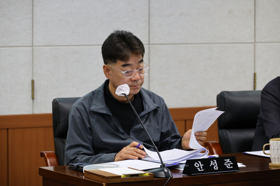 제360회 동해시의회 임시회 제1차 본회의_13