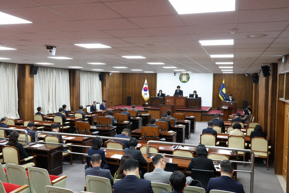 제360회 동해시의회 임시회 제2차 본회의_0