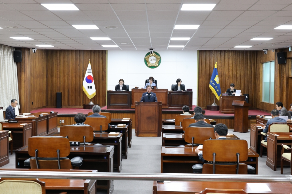 제361회 동해시의회 임시회 제1차 본회의_13
